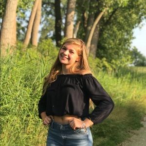 Meet your Posher, Carmella